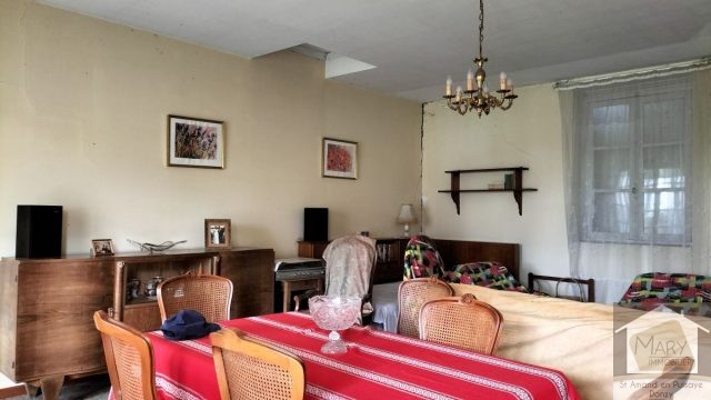 Réf 2653 SECTEUR SAINT AMAND EN PUISAYE