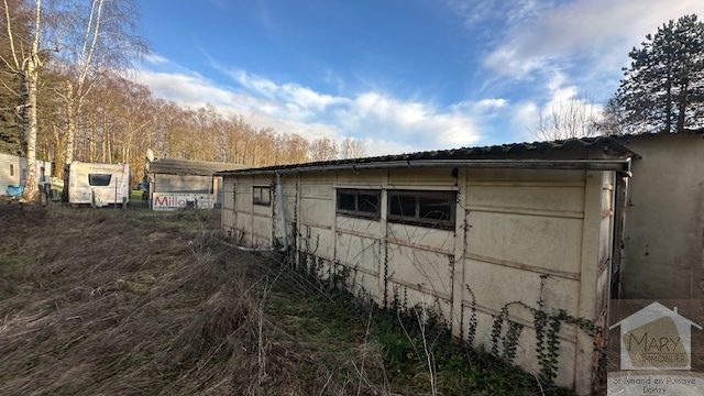 Réf 2255 SAINT AMAND EN PUISAYE