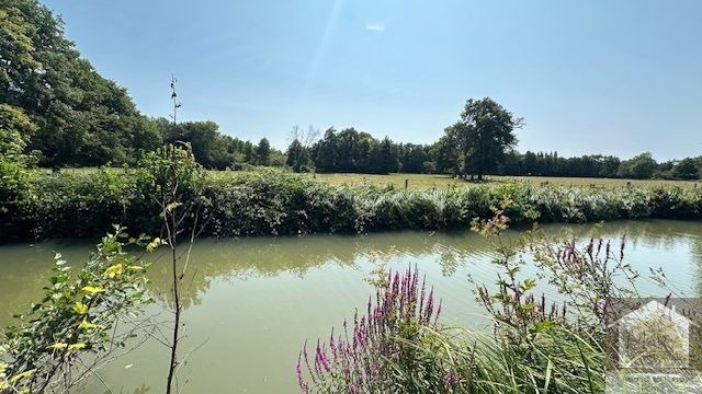 Réf 2309   SAINT AMAND EN PUISAYE Réf 2309   SAINT AMAND EN PUISAYE