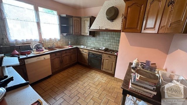 Réf 2312 SAINT AMAND EN PUISAYE