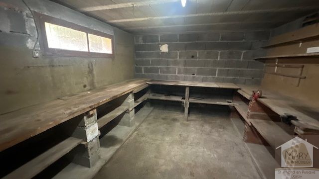 Réf 2312 SAINT AMAND EN PUISAYE Réf 2312 SAINT AMAND EN PUISAYE