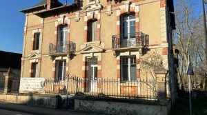 Réf 2315 SAINT AMAND EN PUISAYE