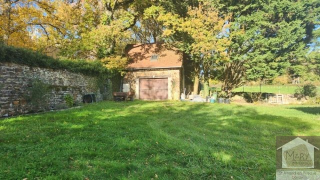 Réf 2670 Saint Sauveur en Puisaye