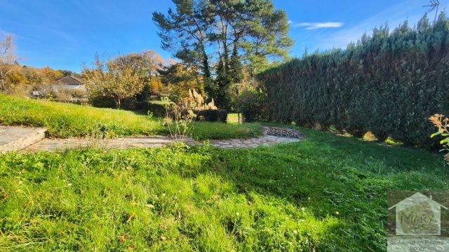 Réf 2670 Saint Sauveur en Puisaye