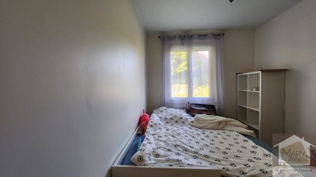 Réf 2670 Saint Sauveur en Puisaye