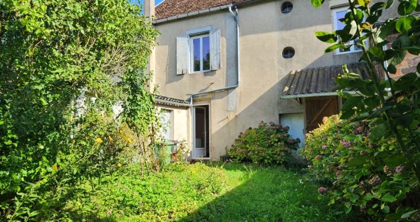 Réf 2671 Saint Amand en Puisaye