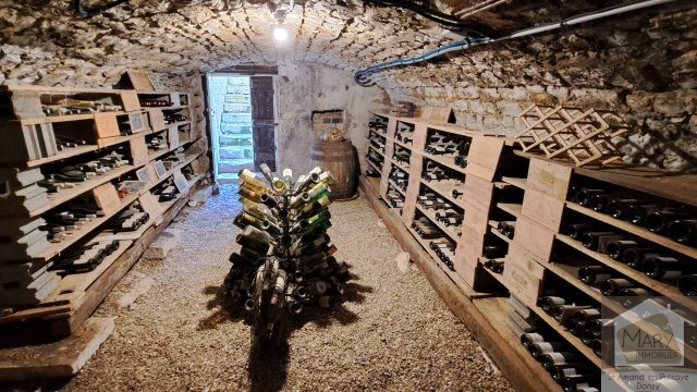 Réf 2325 Secteur BOUHY Réf 2325 Secteur BOUHY