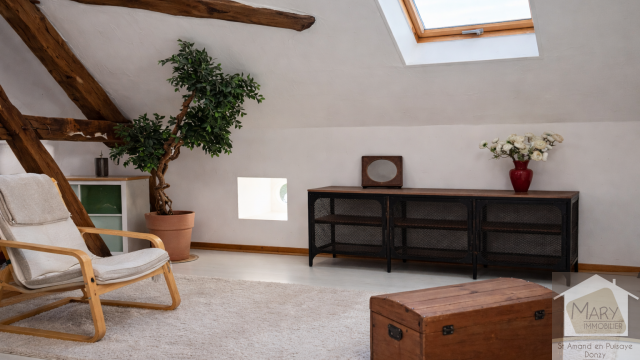 Réf 2325 Secteur BOUHY Réf 2325 Secteur BOUHY