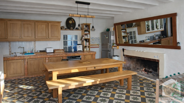 Réf 2325 Secteur BOUHY Réf 2325 Secteur BOUHY