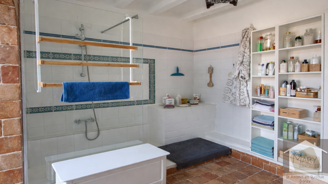 Réf 2325 Secteur BOUHY Réf 2325 Secteur BOUHY