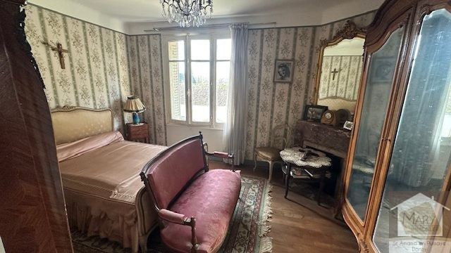 Réf 2323 SAINT AMAND EN PUISAYE Réf 2323 SAINT AMAND EN PUISAYE