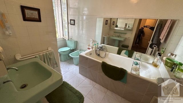 Réf 2323 SAINT AMAND EN PUISAYE Réf 2323 SAINT AMAND EN PUISAYE