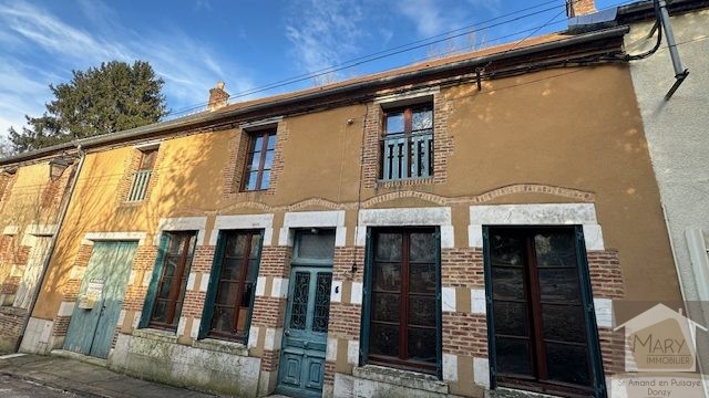 Réf 2324 SAINT AMAND EN PUISAYE