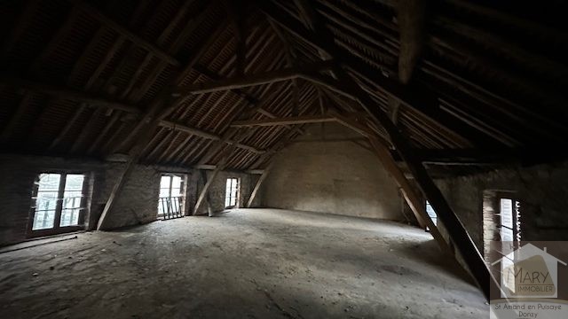 Réf 2324 SAINT AMAND EN PUISAYE