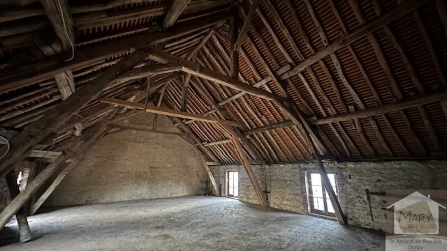 Réf 2324 SAINT AMAND EN PUISAYE