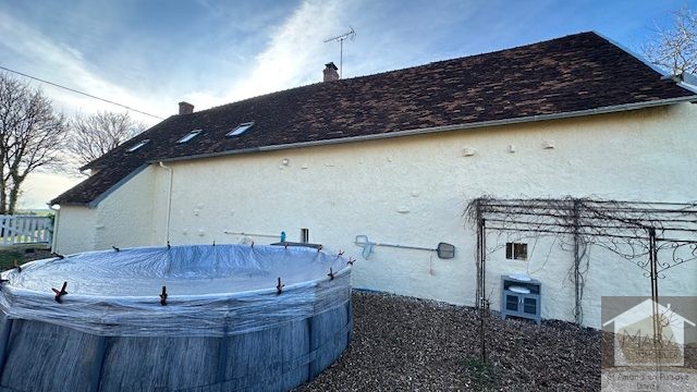 Réf 2325 Secteur BOUHY Réf 2325 Secteur BOUHY