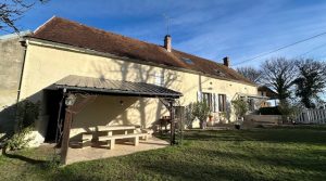 Réf 2325 Secteur BOUHY Réf 2325 Secteur BOUHY