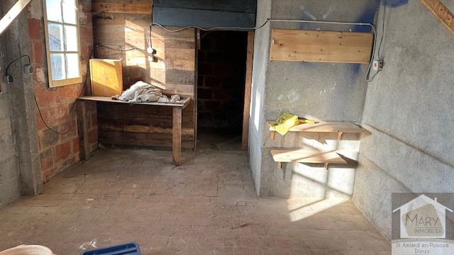 Réf 2327 SAINT AMAND EN PUISAYE Réf 2327 SAINT AMAND EN PUISAYE