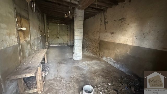 Réf 2324 SAINT AMAND EN PUISAYE