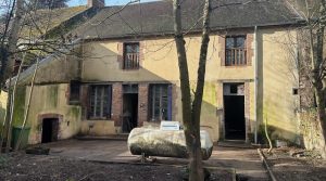 Réf 2324 SAINT AMAND EN PUISAYE