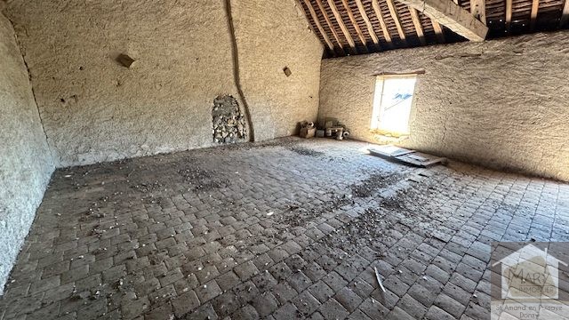 Réf 2334 Secteur Saint Amand en Puisaye