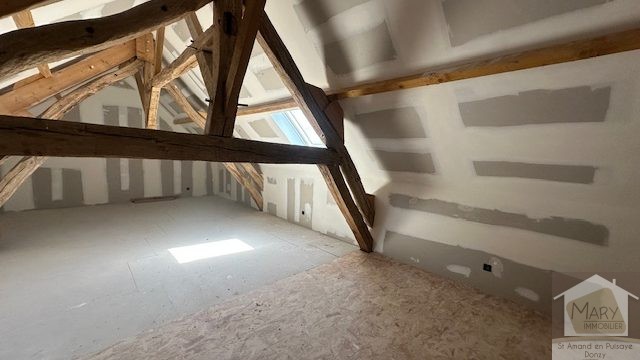 Réf 2337  SAINT SAUVEUR EN PUISAYE