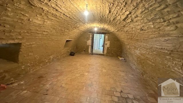 Réf 2337  SAINT SAUVEUR EN PUISAYE