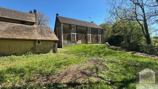 Réf 2338 SAINT SAUVEUR EN PUISAYE