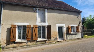 Réf 2673 SAINT AMAND EN PUISAYE