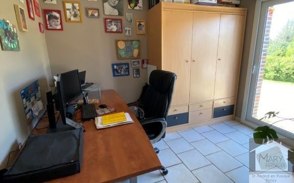 Réf 2342 SAINT AMAND EN PUISAYE