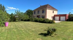 Réf 2342 SAINT AMAND EN PUISAYE