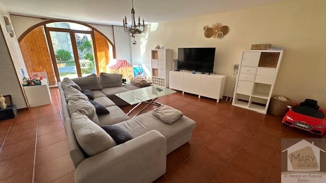 Réf 2344  Secteur SAINT AMAND EN PUISAYE