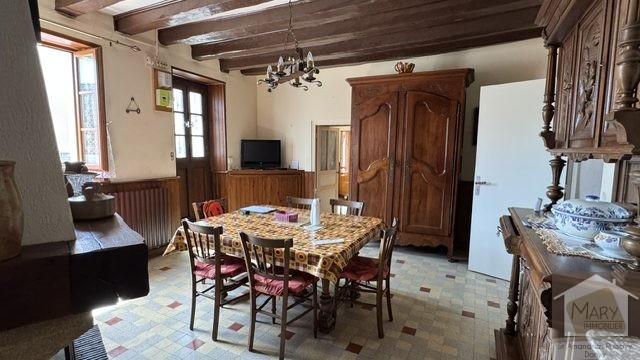 Réf. 2845 Donzy