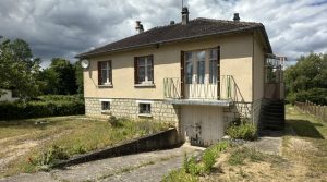 Réf 2347 SAINT AMAND EN PUISAYE