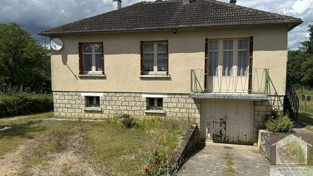 Réf 2347 SAINT AMAND EN PUISAYE