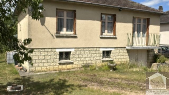 Réf 2347 SAINT AMAND EN PUISAYE