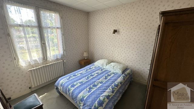 Réf 2347 SAINT AMAND EN PUISAYE