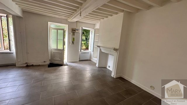 Réf 2349 SAINT AMAND EN PUISAYE