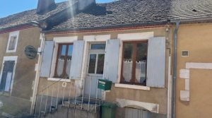 Réf 2341 ST AMAND EN PUISAYE