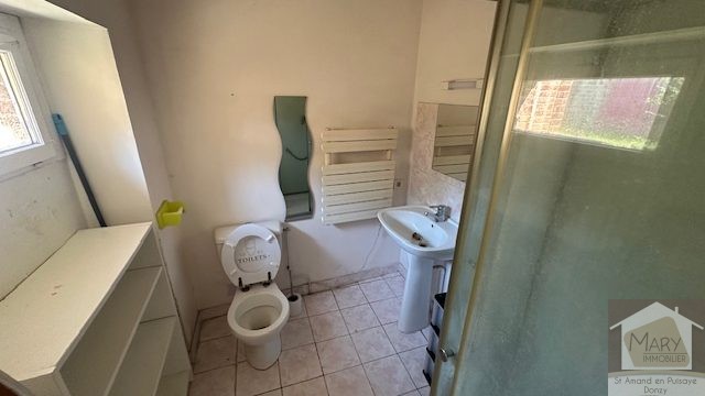 Réf 2341 ST AMAND EN PUISAYE