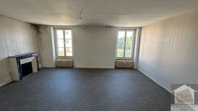 Réf 2354 SAINT AMAND EN PUISAYE