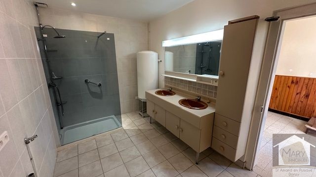 Réf 2354 SAINT AMAND EN PUISAYE