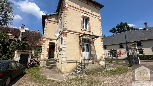 Réf 2238  Saint Amand en Puisaye