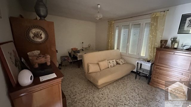 Réf 2359 SAINT AMAND EN PUISAYE