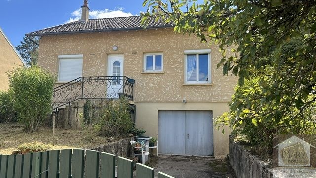 Réf 2359 SAINT AMAND EN PUISAYE