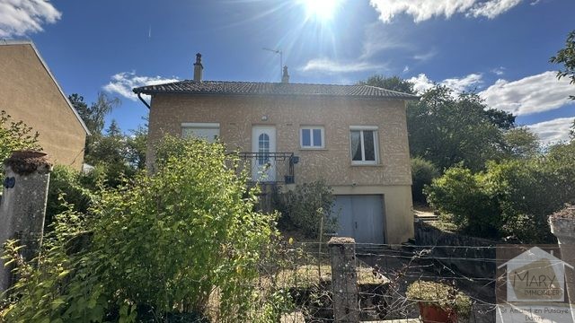 Réf 2359 SAINT AMAND EN PUISAYE