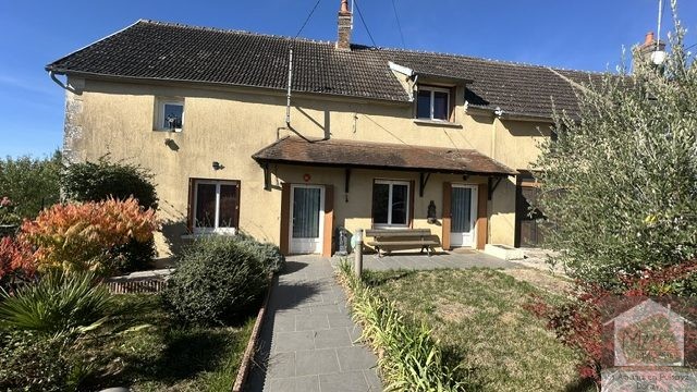 Réf 2365  Secteur Saint Amand en Puisaye